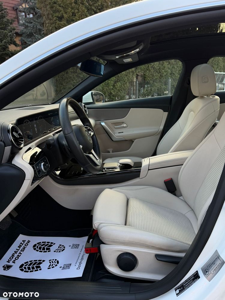 Mercedes-Benz CLA 180 Progressive 7G-DCT - 11
