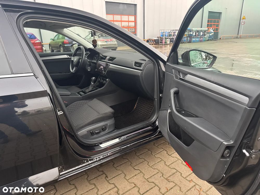 Skoda Superb 2.0 TDI SCR Style DSG - 21