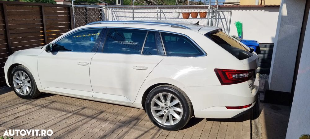 Skoda Superb 2.0 TDI DSG 4X4 Style - 3