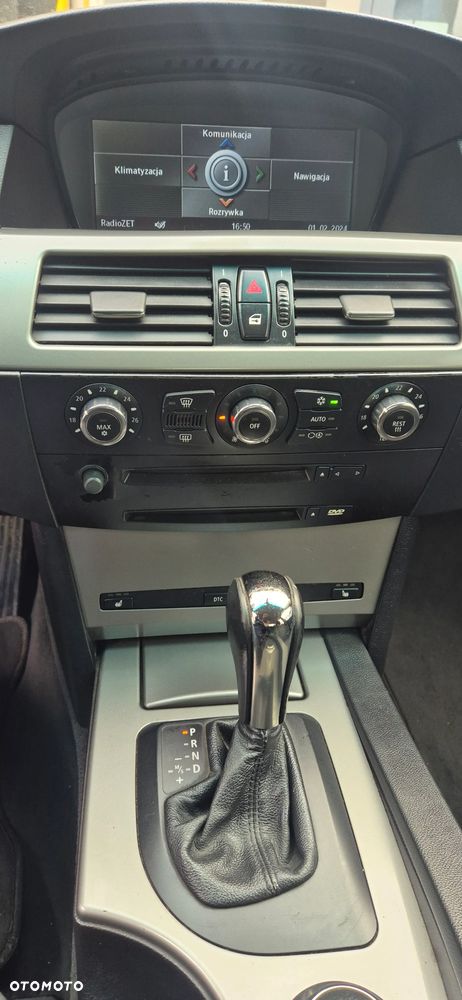 BMW Seria 5 525d - 9