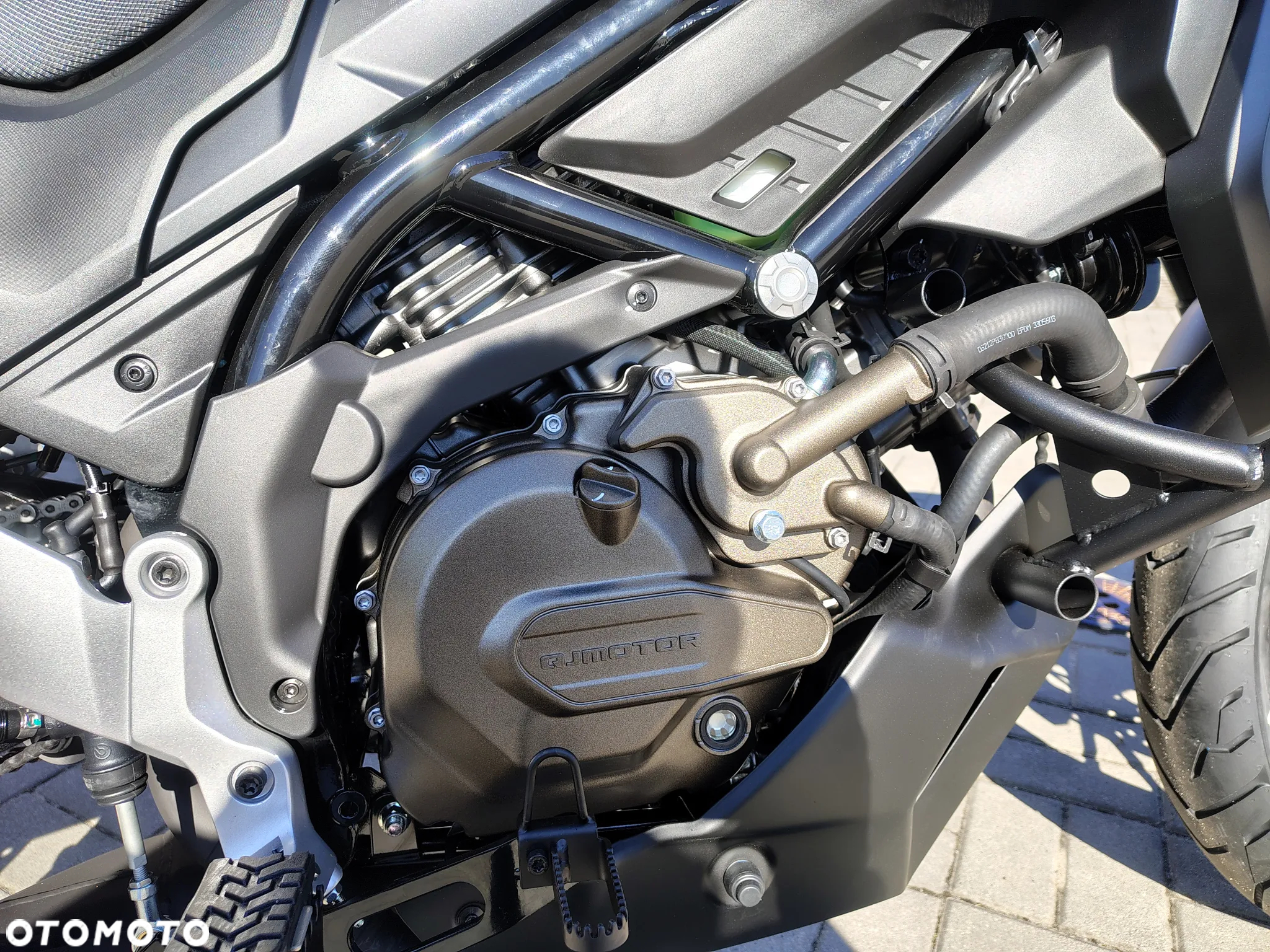 QJMOTOR SVT 650 - 10
