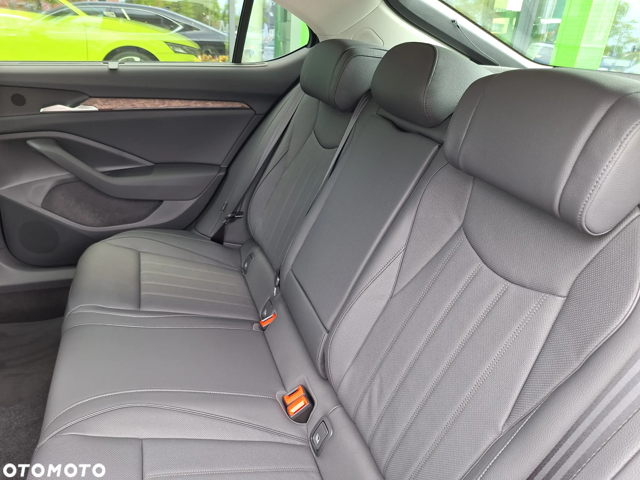 Skoda Superb 2.0 TSI L&K DSG - 12