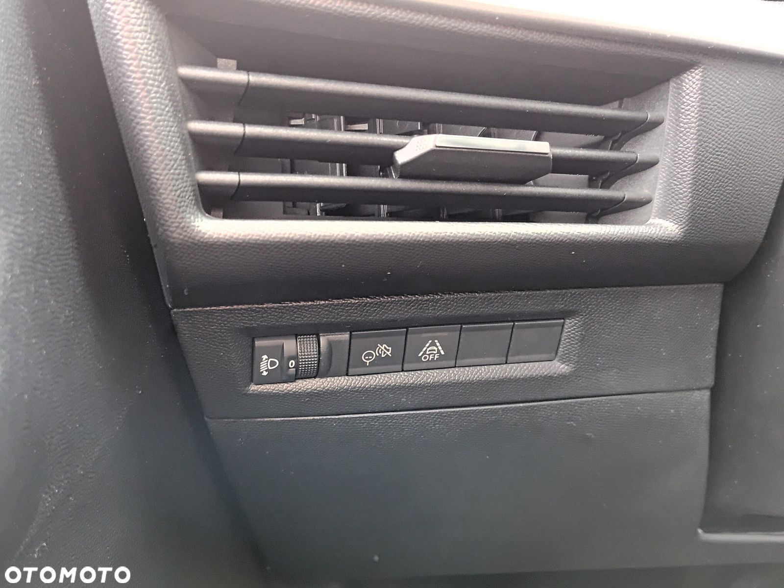 Opel Frontera - 33