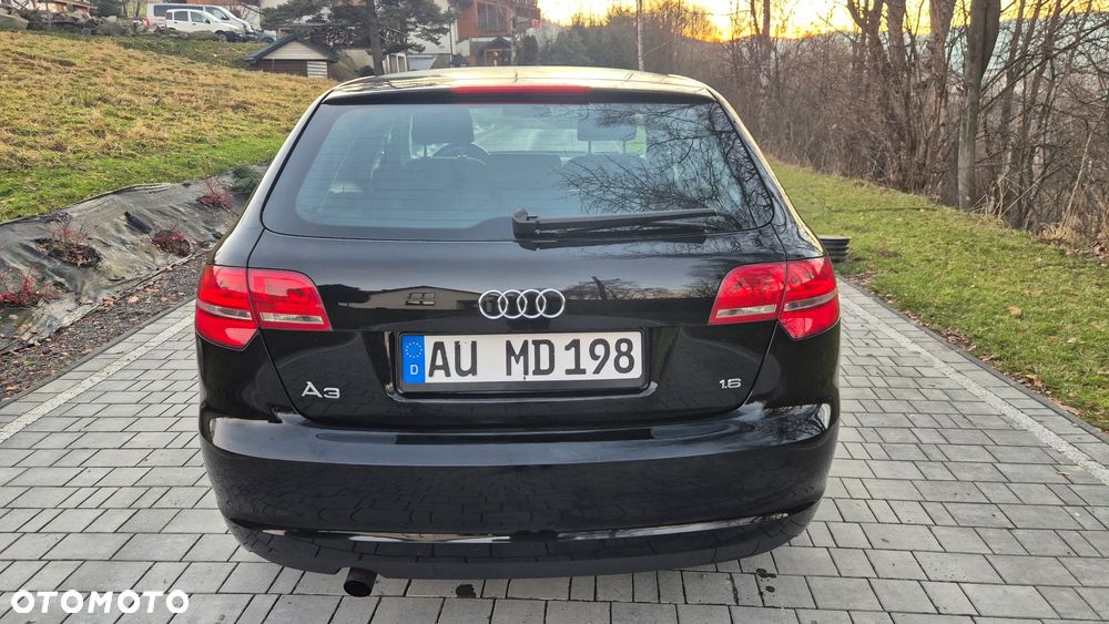 Audi A3 Sportback 1.6 Ambition - 12