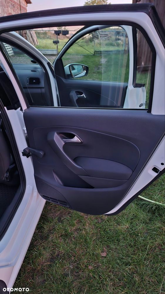 Volkswagen Polo - 15