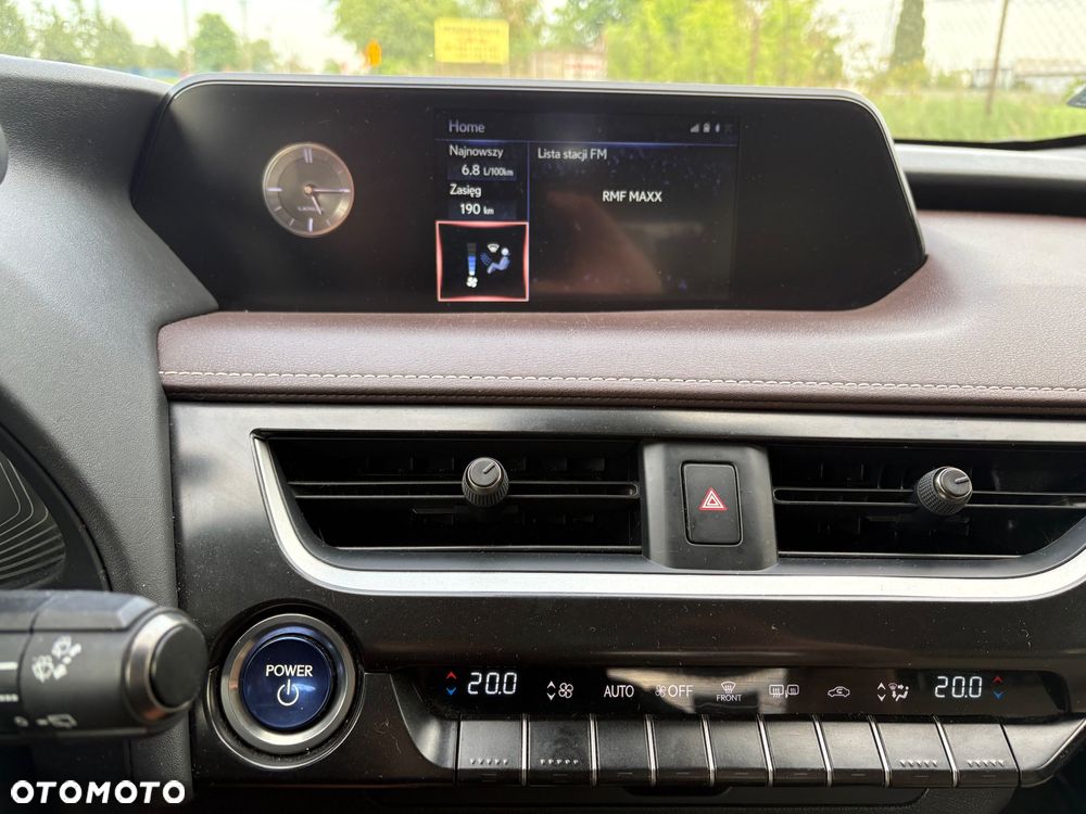 Lexus UX 250h GPF Business Edition 2WD - 26