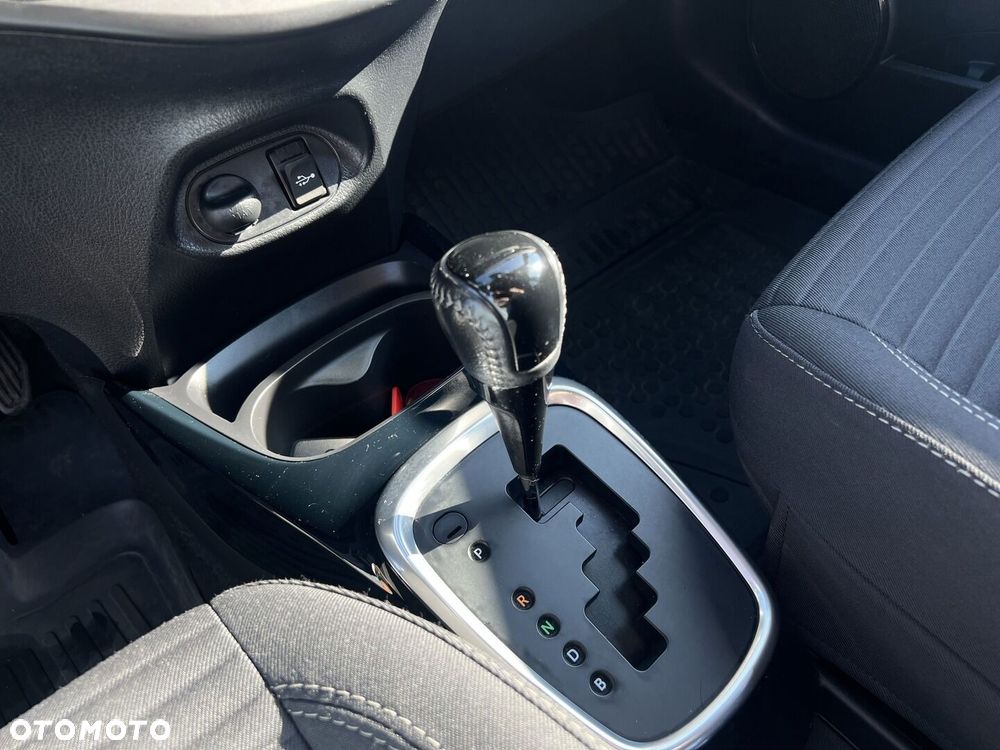 Toyota Yaris - 18