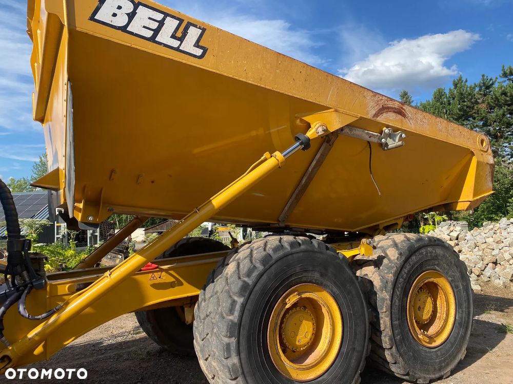 Bell B30E, TYLKO 4770 MTH, Z NIEMIEC, TYLNA KLAPA, SZEROKIE KOŁA MICHELIN, PIĘKNY STAN - 12