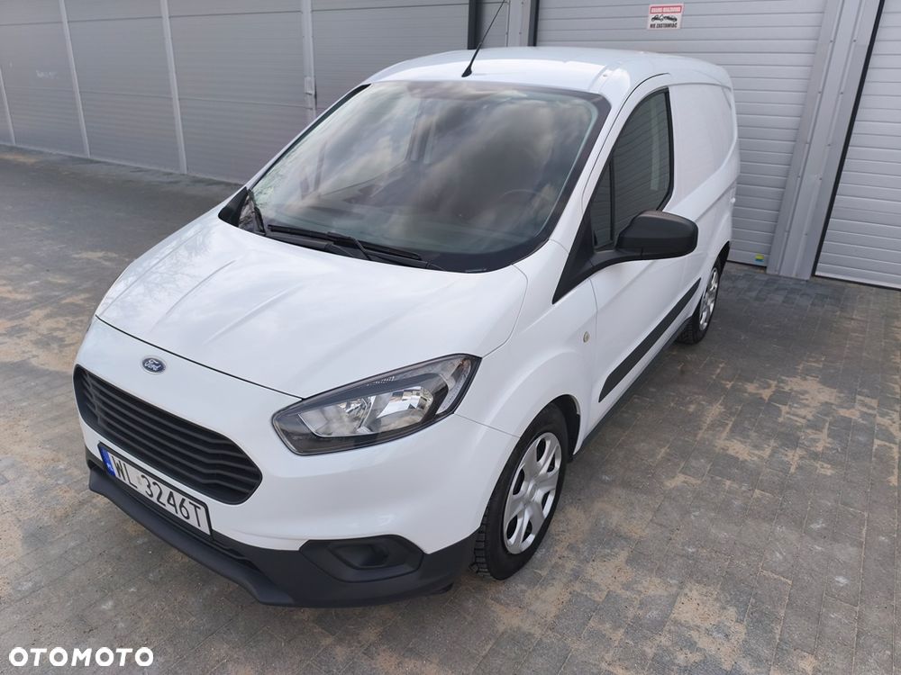 Ford Transit Courier - 4