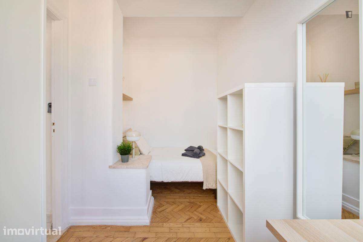 Quarto - localizado em Entrecampos Lisbon - Grande imagem: 2/38