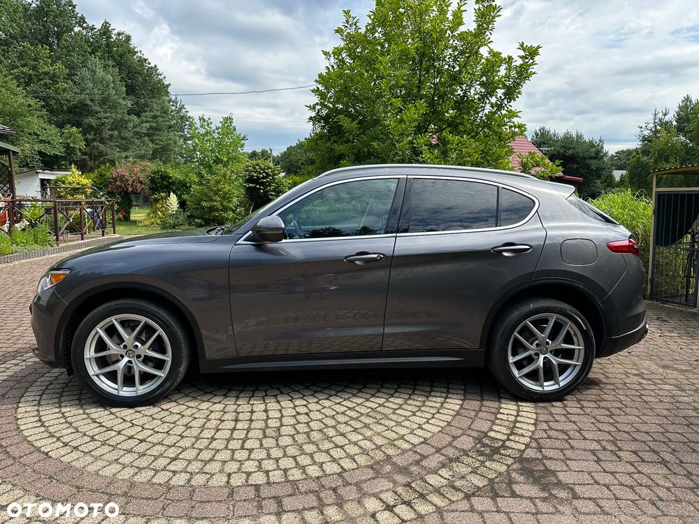 Alfa Romeo Stelvio - 4