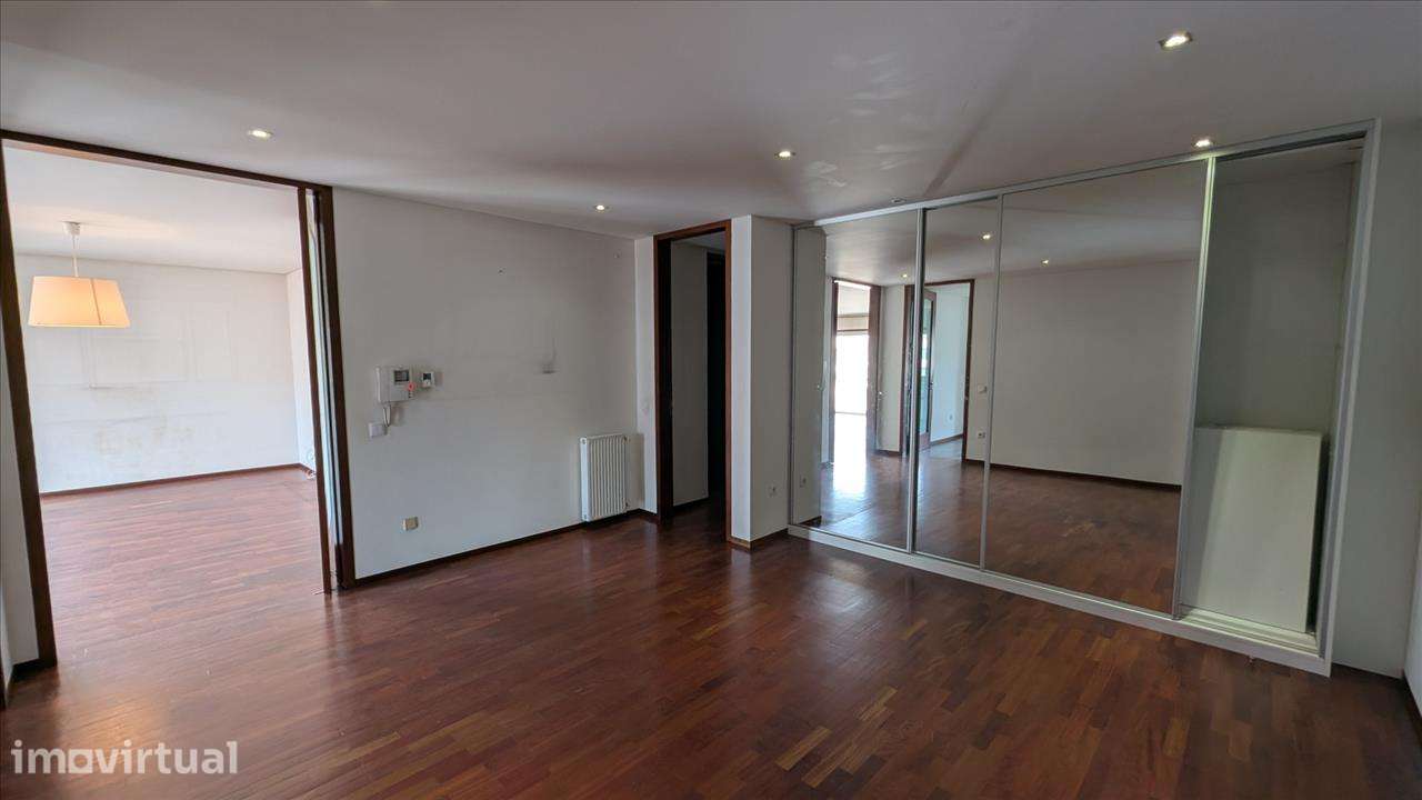 Apartamento em Porto, Bonfim - Grande imagem: 3/16