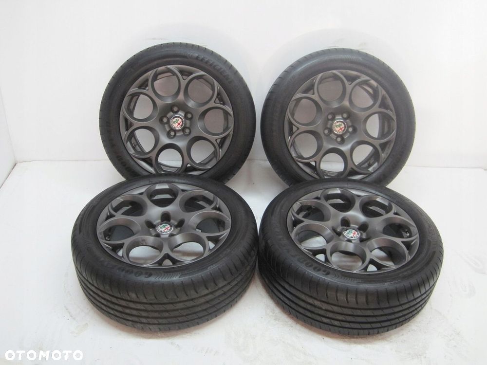 Koła felgi opony ALFA ROMEO GIULIA R17 7mm - 1