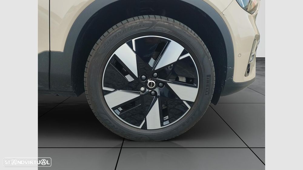 Volvo EX40 82 kWh Single Motor Extended Range Plus - 11