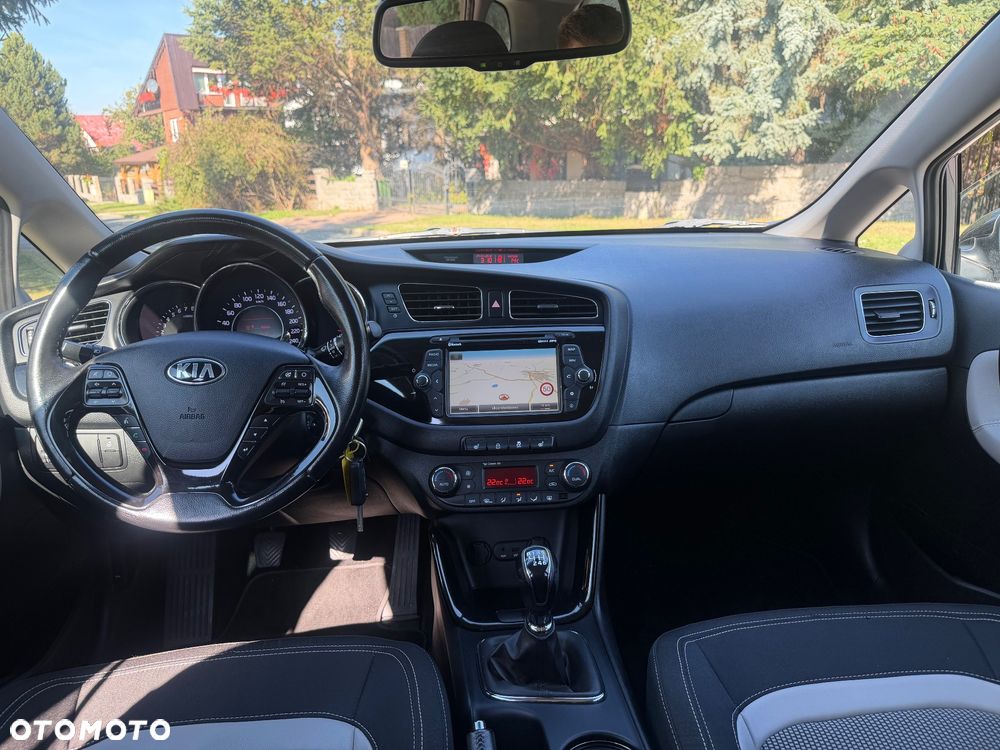 Kia Ceed 1.6 GDI Platinum Edition - 27