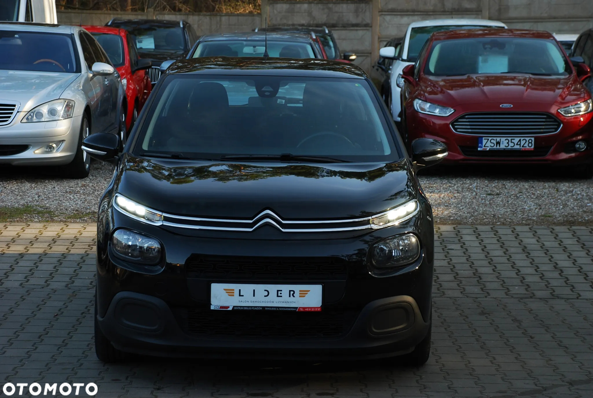 Citroën C3 1.2 PureTech Shine - 27
