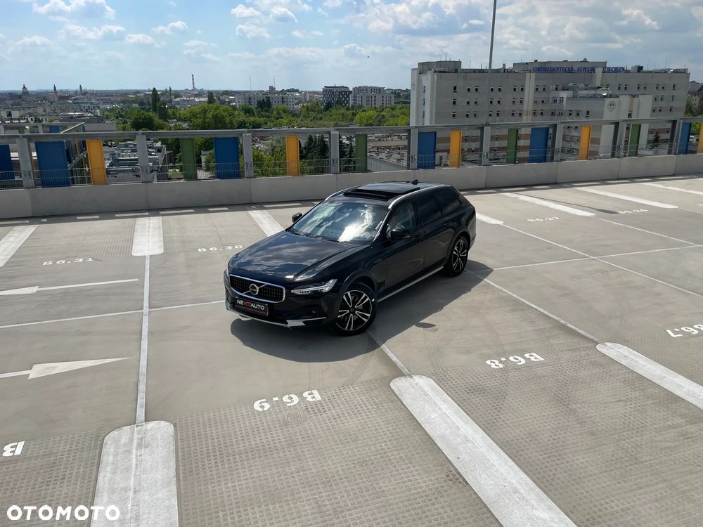 Volvo V90 Cross Country B5 D AWD Pro - 9