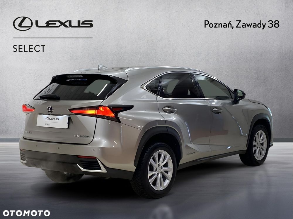Lexus NX 300h F Impression AWD - 2