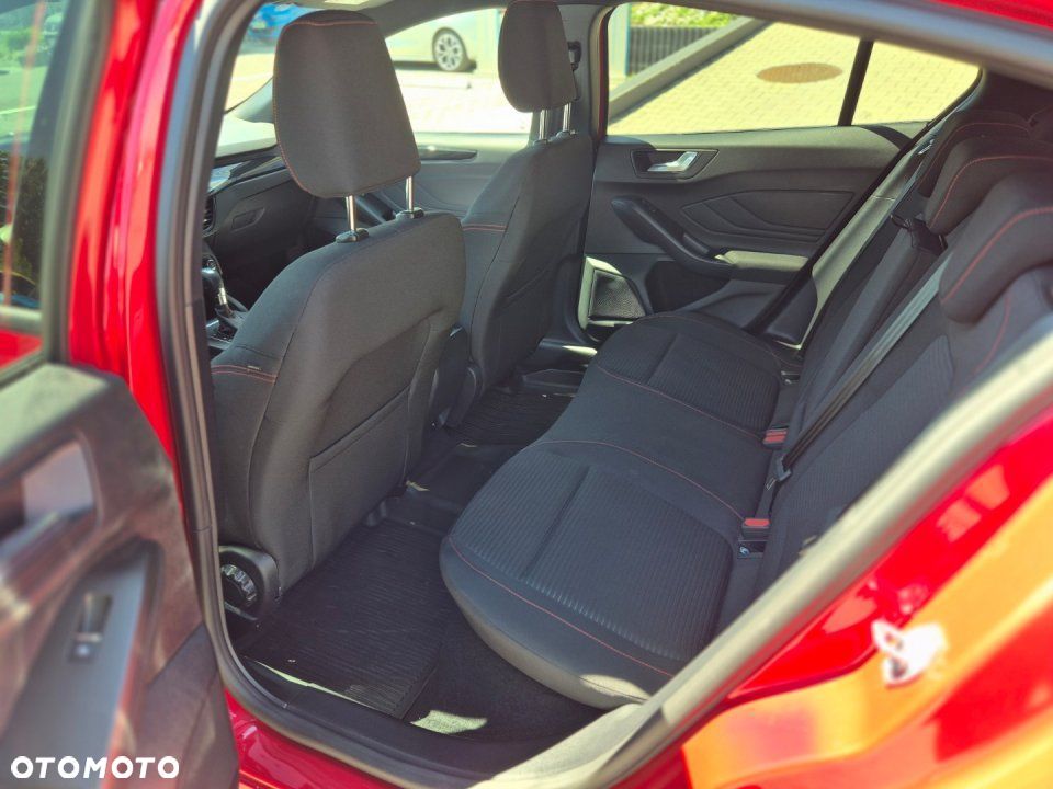 Ford Focus - 14