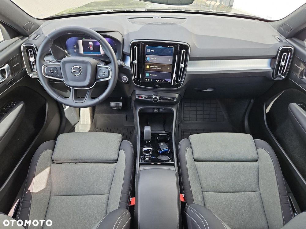 Volvo XC 40 B3 Plus Dark - 10