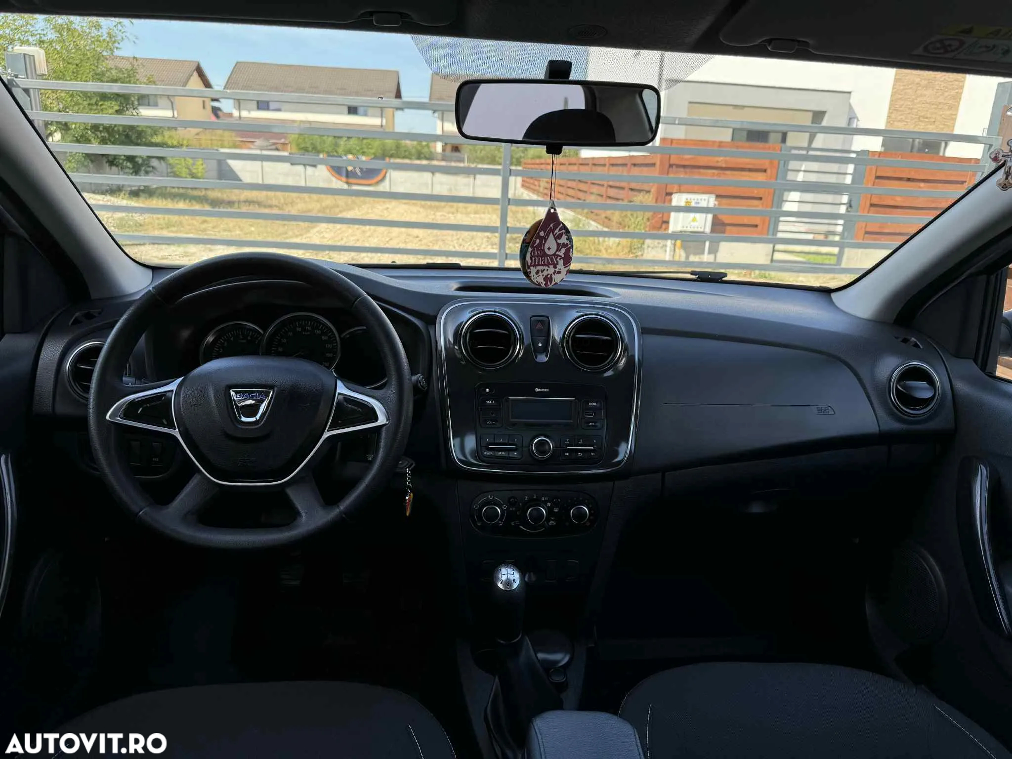 Dacia Logan 0.9 TCe Laureate - 2
