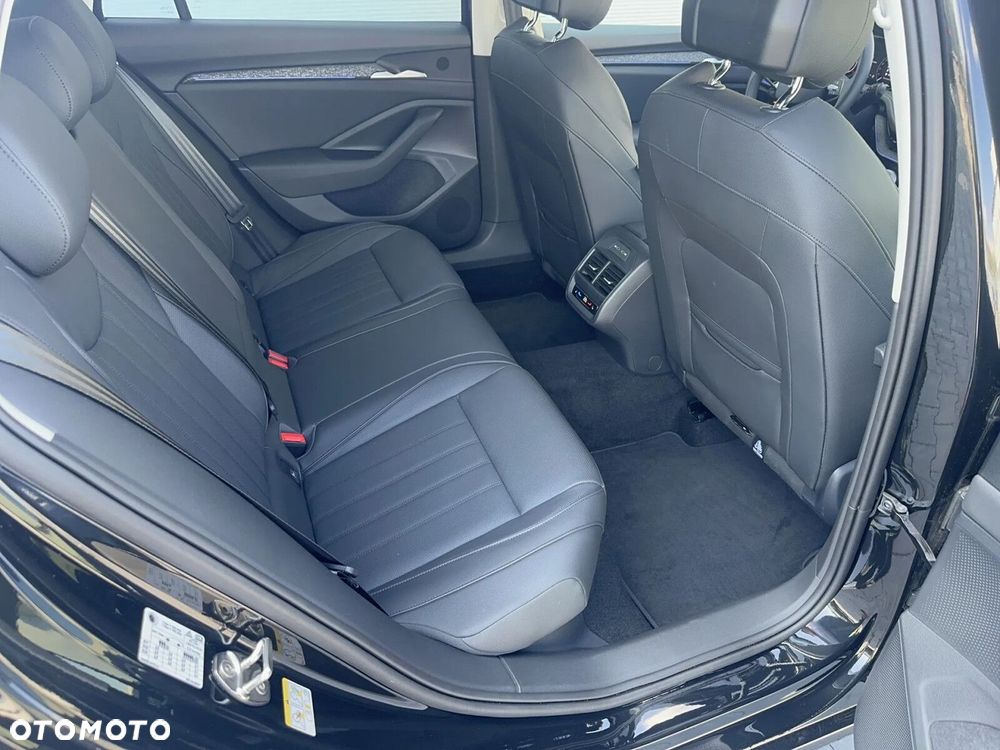 Skoda Superb 2.0 TDI SCR 4x4 Selection DSG - 14