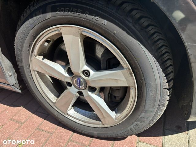 Volvo V40 D3 Drive-E Momentum - 9