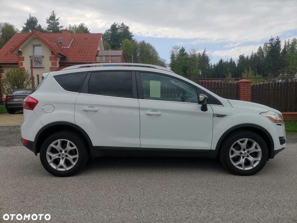 Ford Kuga 2.0 TDCi 2x4 Titanium - 2
