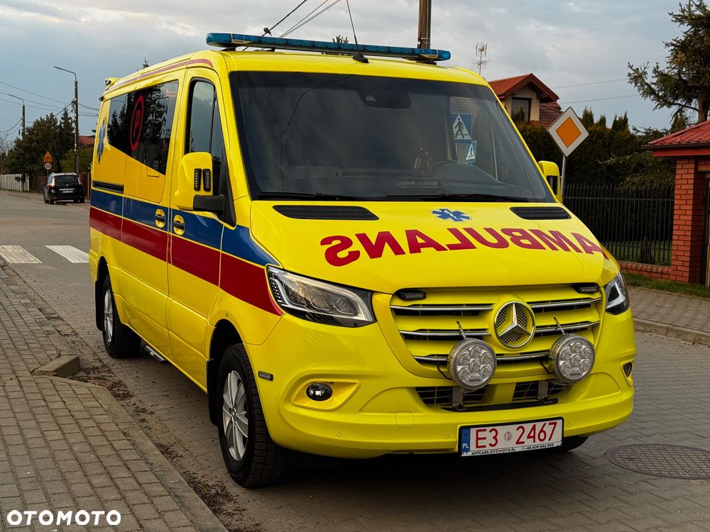 Mercedes-Benz Sprinter - 4