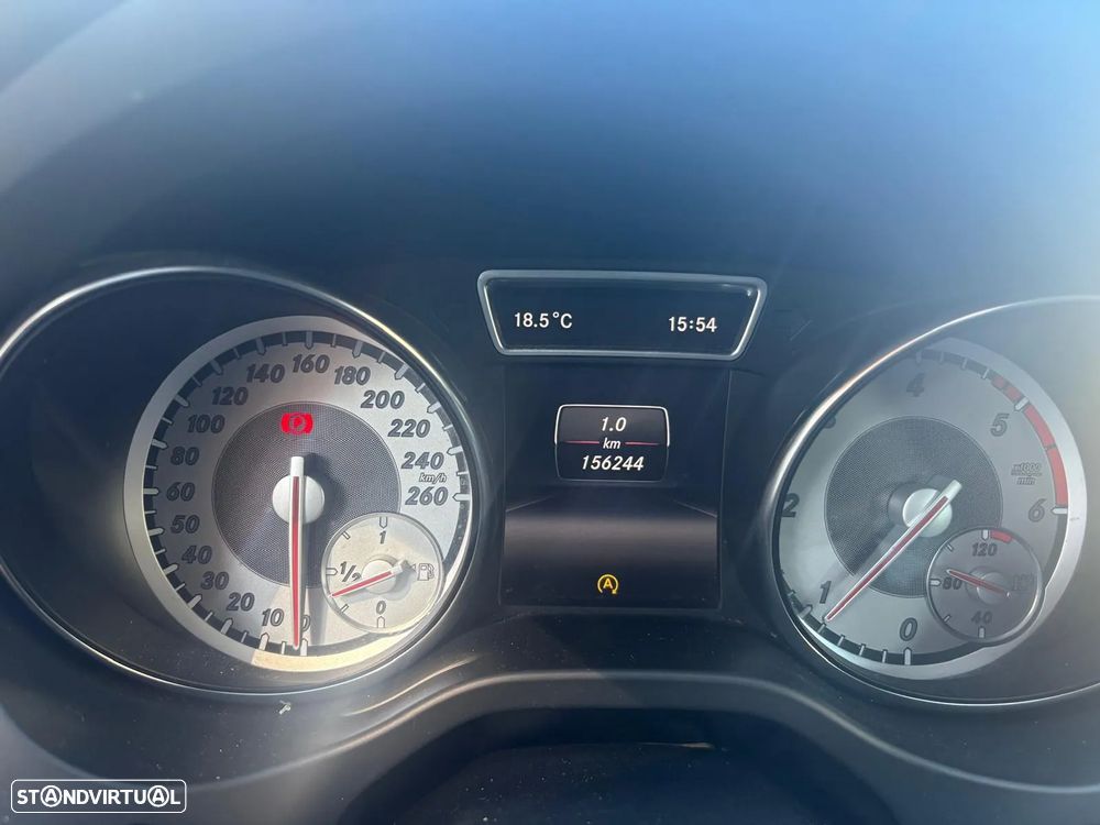 Mercedes-Benz GLA 180 CDi Urban - 13