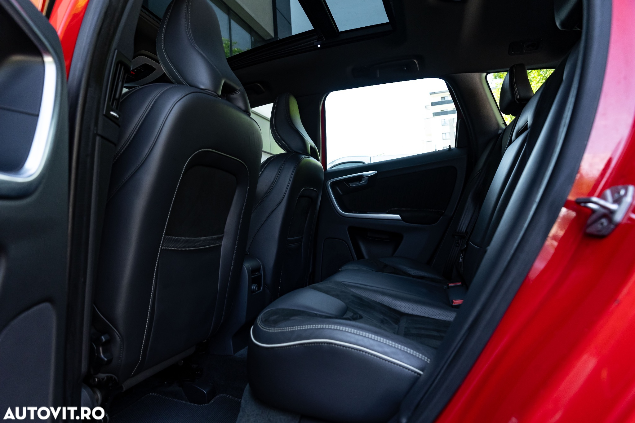 Volvo XC 60 D5 AWD Aut. RDesign - 17