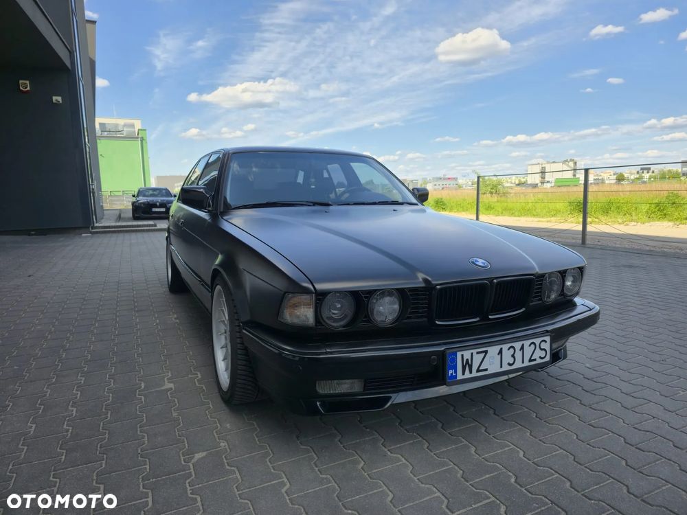 BMW Seria 7 740i V8 - 17