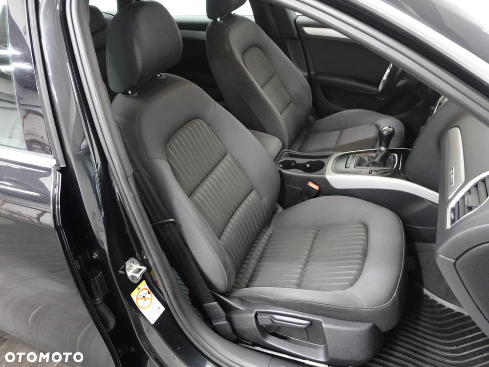 Audi A4 Avant 2.0 TDI DPF quattro Ambiente - 26