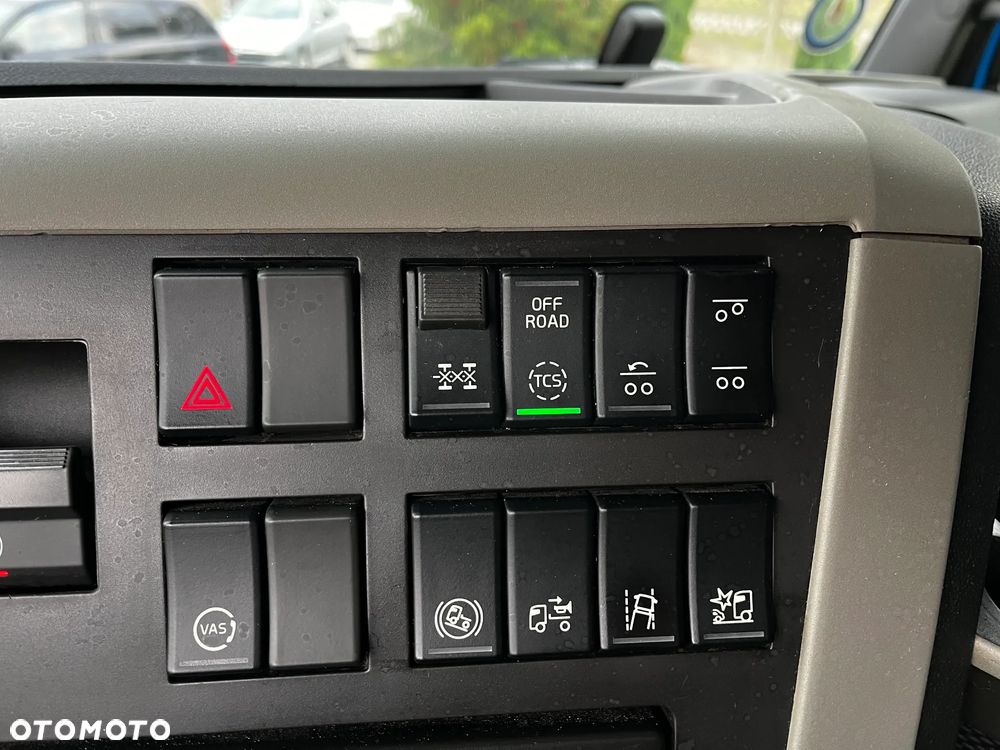 Volvo 6x4 FM 500 OŚ PODNOSZONA HYDRAULIKA SERWISOWANY LODÓWKA - 17