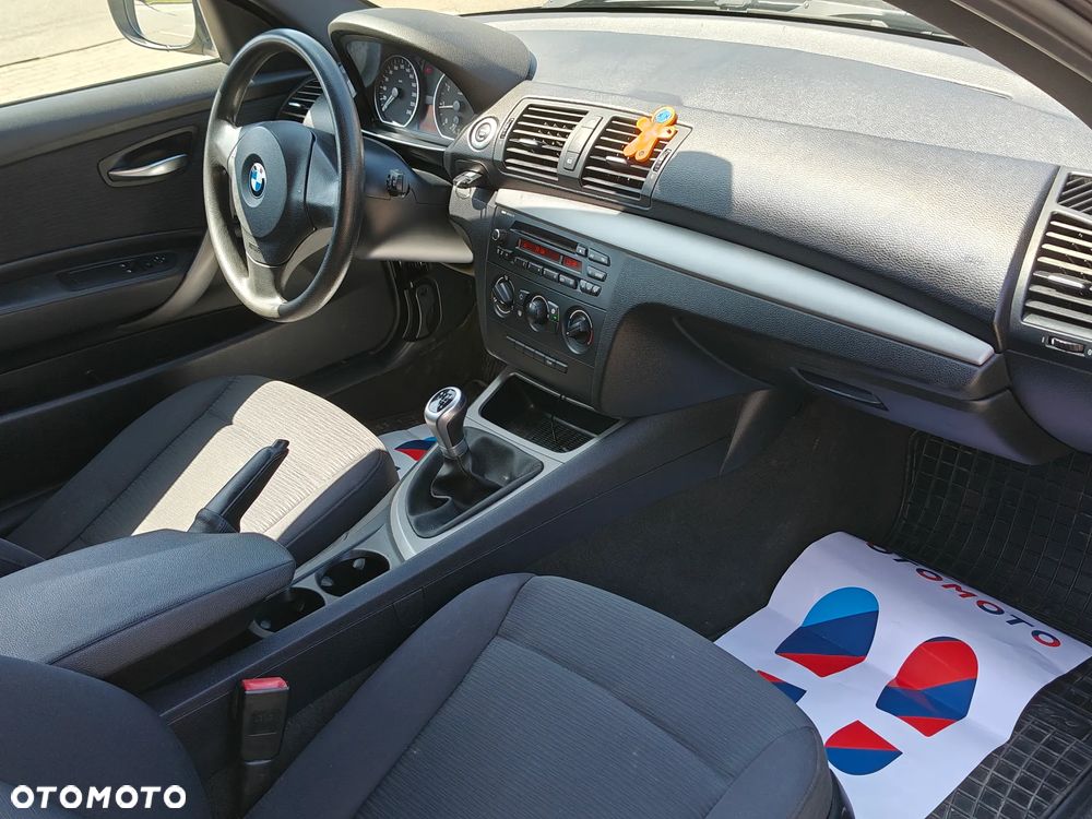 BMW Seria 1 120i - 18