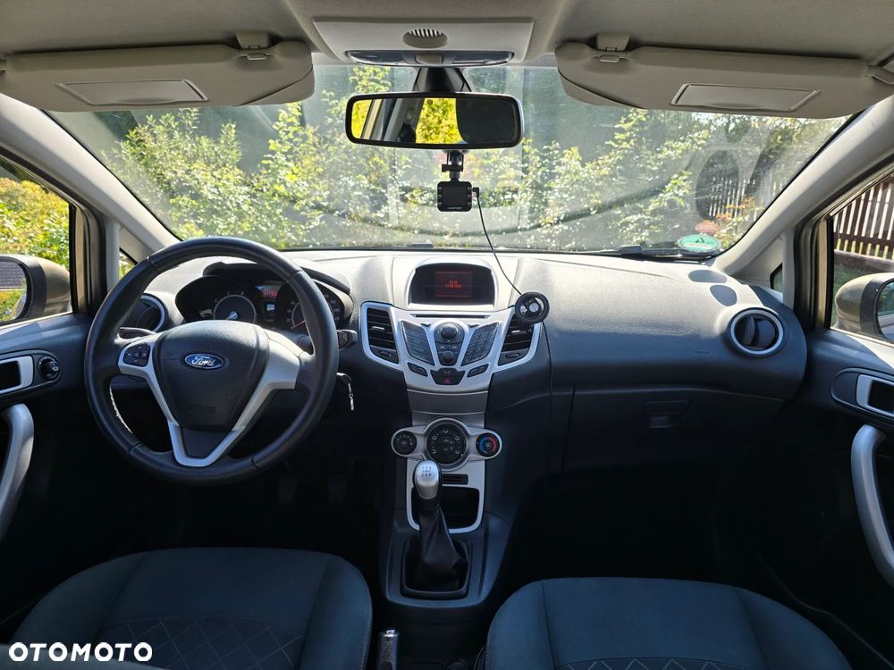 Ford Fiesta 1.25 Gold X EU5 - 13