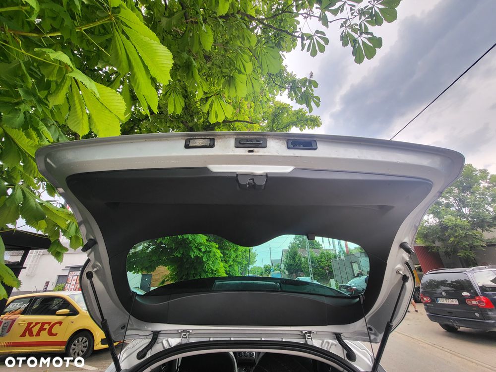 Citroën C4 1.6 e-HDi Exclusive MCP - 7