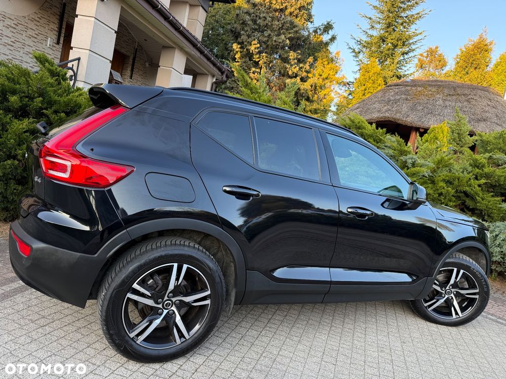 Volvo XC 40 B4 B DKG Plus Black Edition - 23