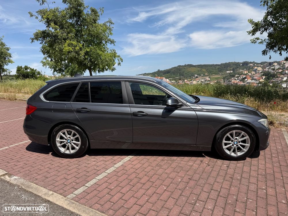 BMW 320 d Auto Line Luxury - 7