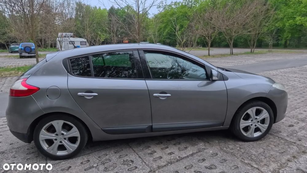 Renault Megane 1.6 16V 110 Dynamique - 3