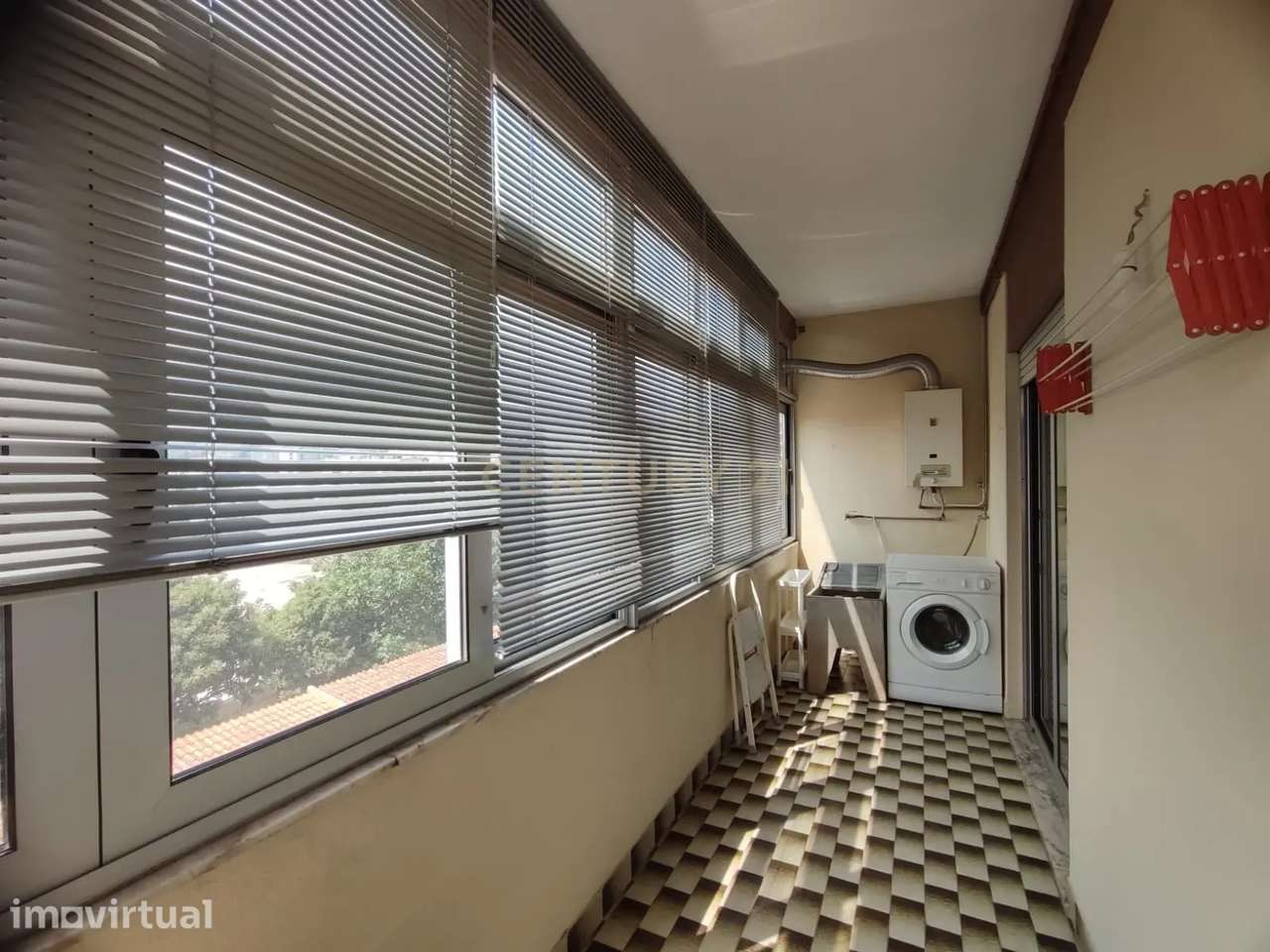 Arrendamento | Apartamento T3 mobilado e equipado na Rua Fausto Gonçal - Grande imagem: 5/12