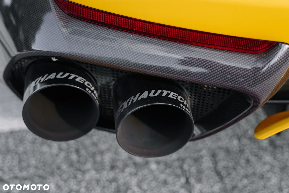 Ferrari 812 Superfast - 10
