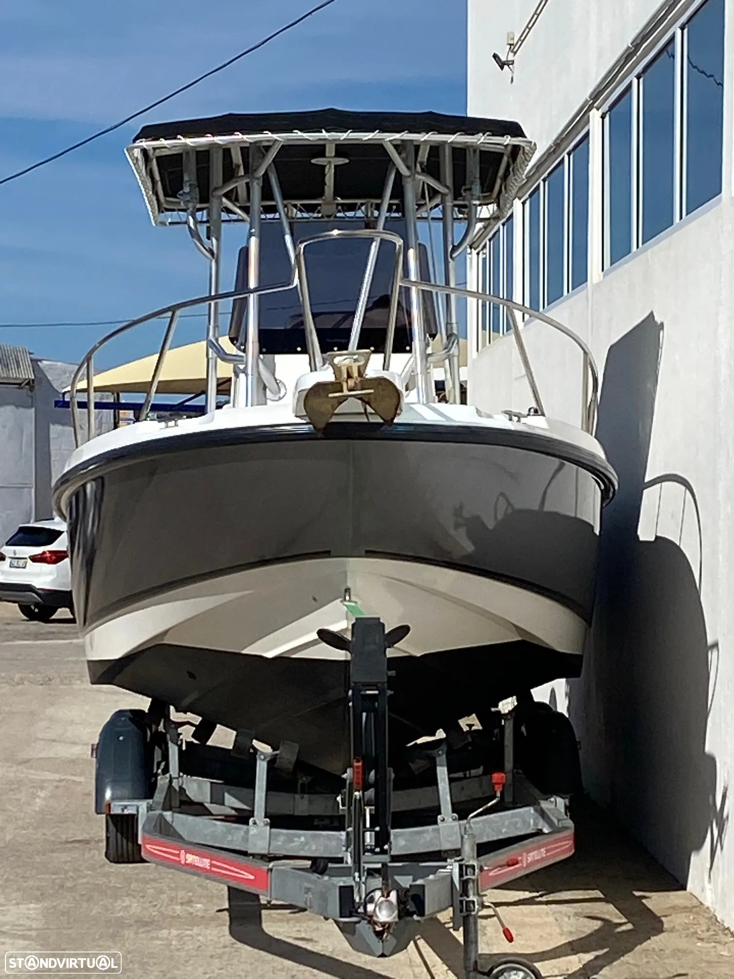 Boston Whaler Outrage 21 - 2