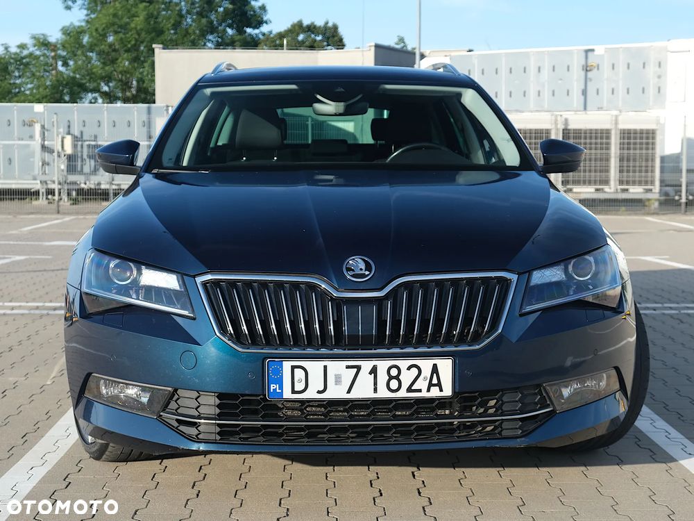 Skoda Superb 2.0 TDI Style DSG - 2