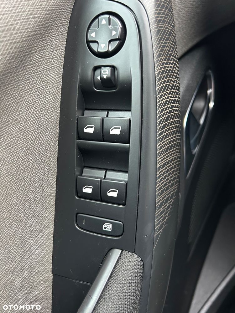 Citroën C4 Picasso - 17