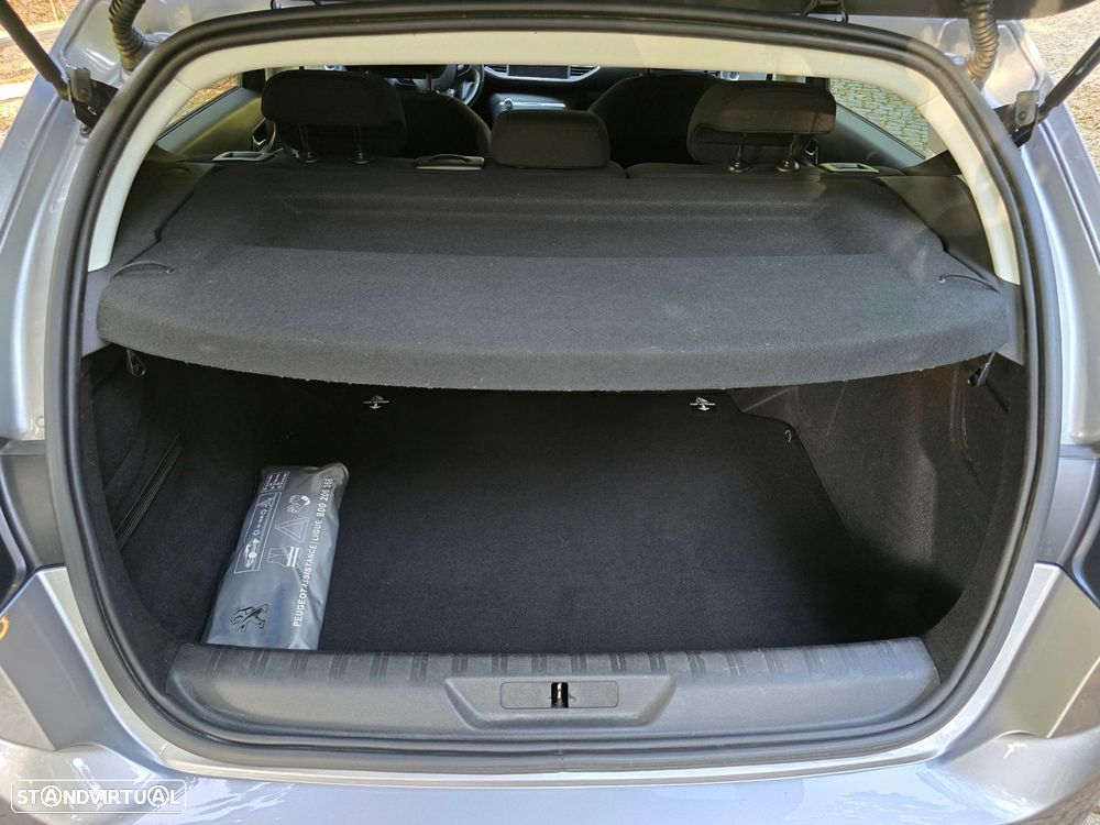 Peugeot 308 1.2 PureTech Style - 27