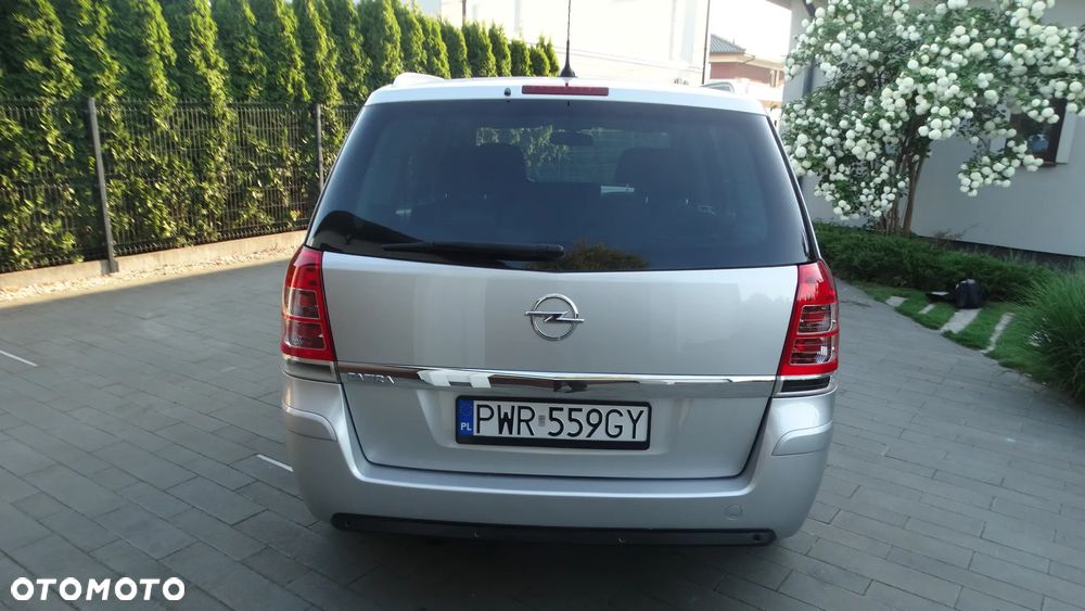 Opel Zafira 1.8 Cosmo - 6