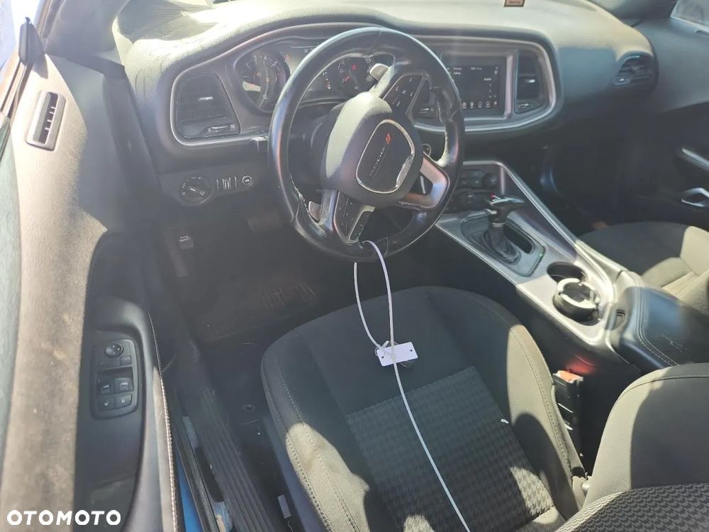 Dodge Challenger 5.7 R/T - 7