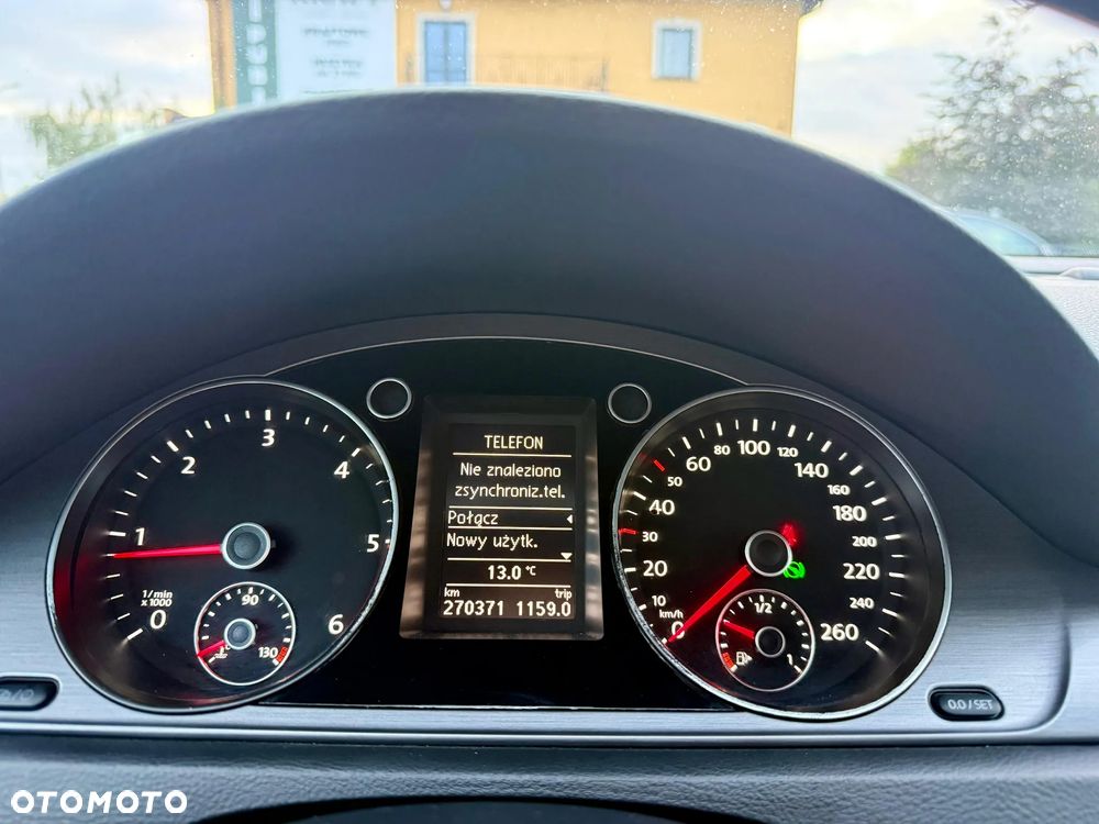 Volkswagen Passat Variant 2.0 TDI 4Motion DSG BlueMotion Tech R-Line - 20