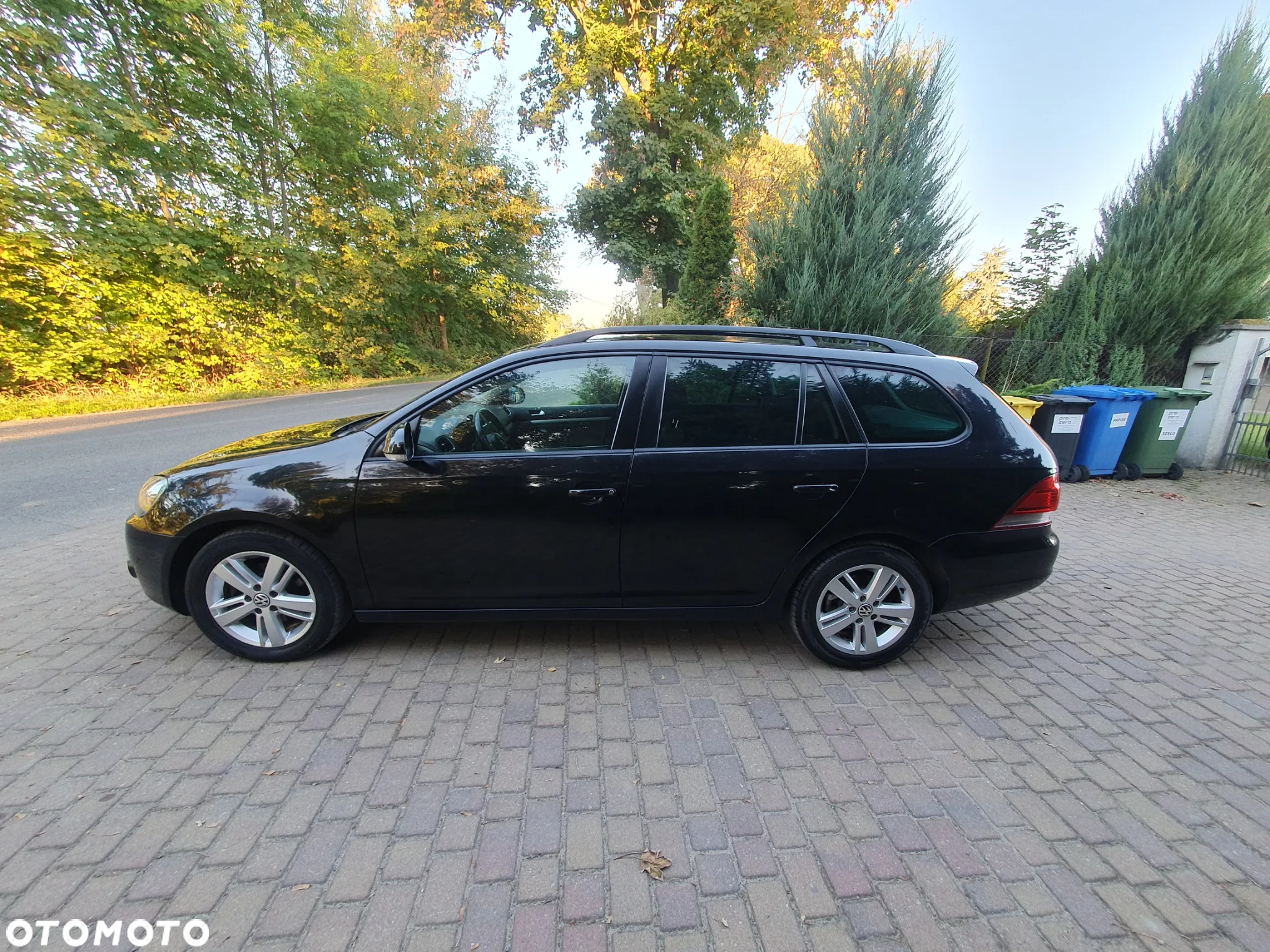 Volkswagen Golf 1.6 TDI DPF MATCH - 4